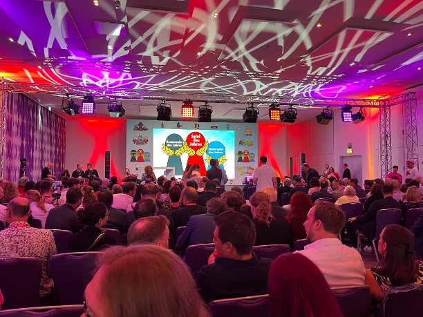 Voller Saal bei der Spiel des Jahres Verleihung in Berlin